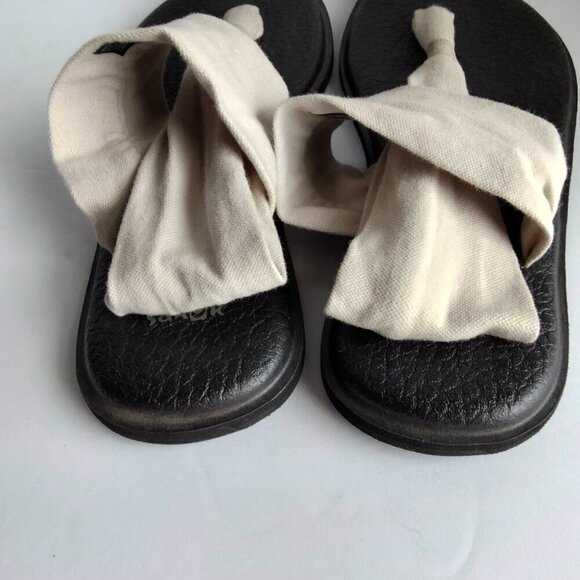 Ladies SZ 9 Sanuk Blk/Beige Yoga Thong Sandal - Picture 3 of 4